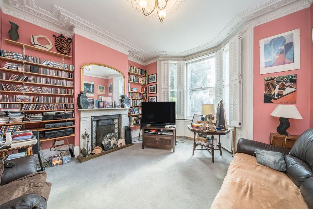 Property photo 2 of 5
