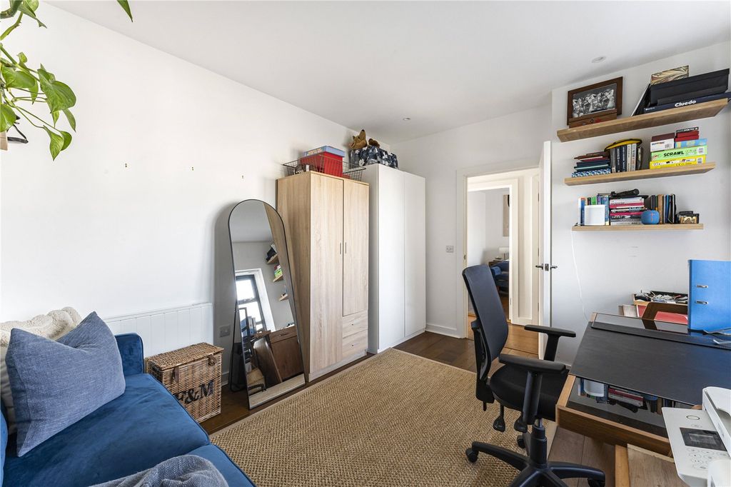 Property photo 3 of 22 Picture No. 13