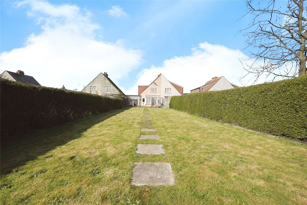 Property photo 2 of 19 Picture No. 03