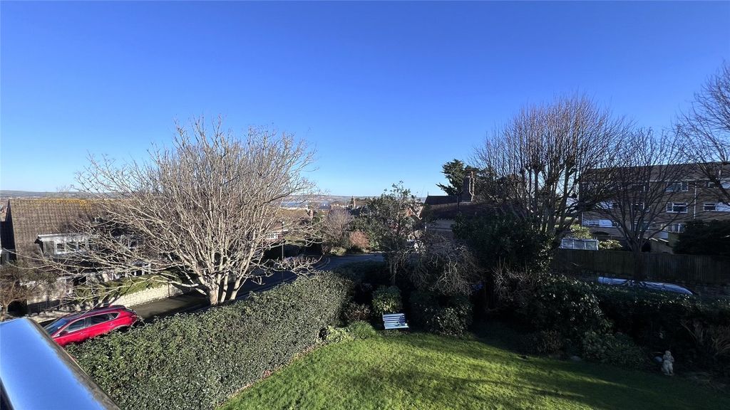 Property photo 3 of 14 Picture No. 02