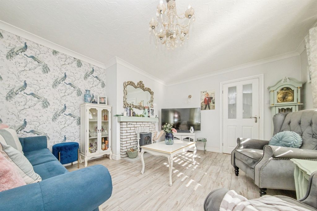 Property photo 3 of 30