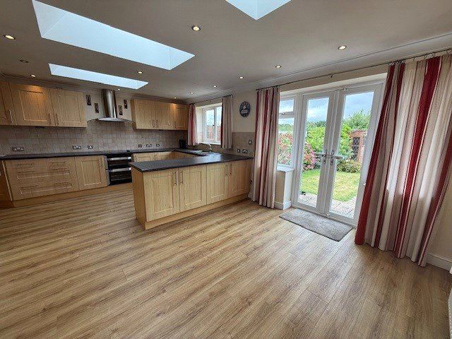 Property photo 3 of 25 Picture No. 13