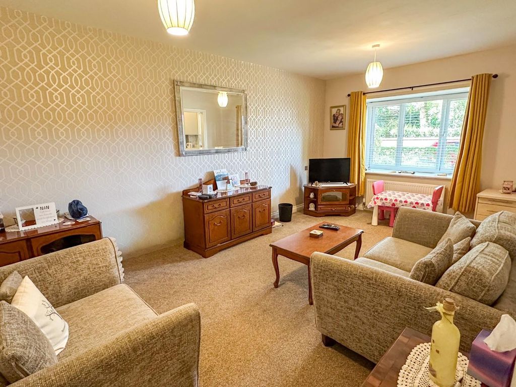 Property photo 2 of 12 Img_9059.Jpg