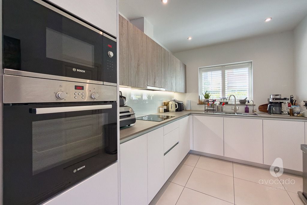 Property photo 2 of 20 5388031