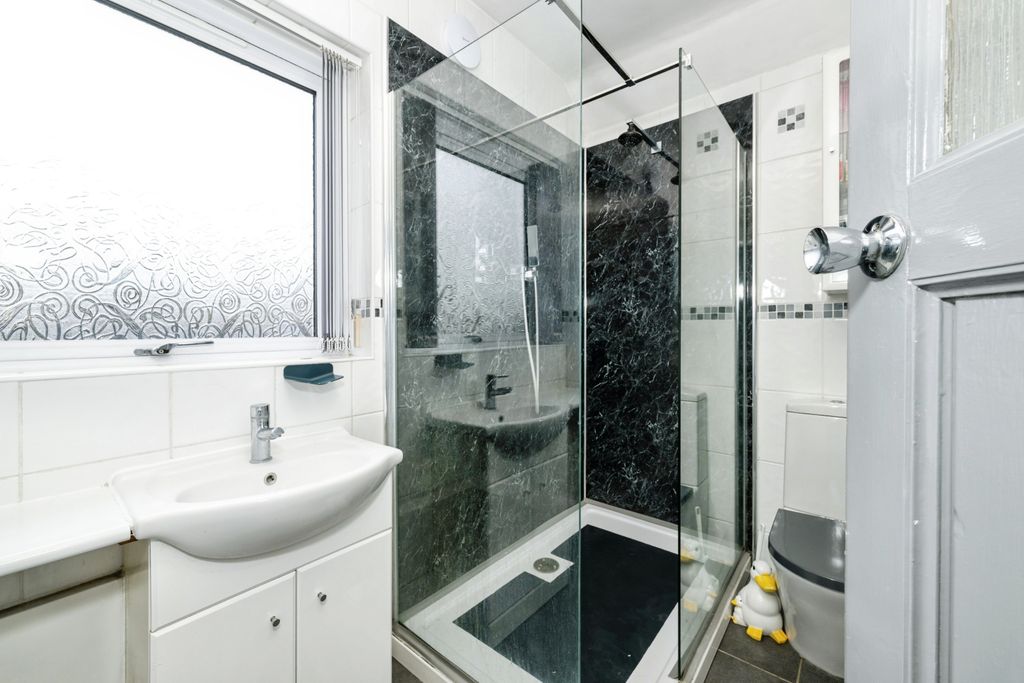 Additional image 10 of 4 bed semi-detached house for saleNewmarket Road, Teversham, Cambridge CB1