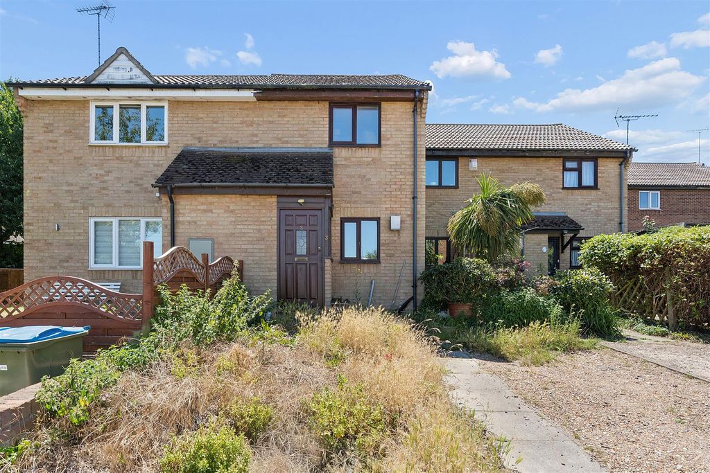 Property photo 1 of 10 3 Hawthorns-Hr1.Jpg