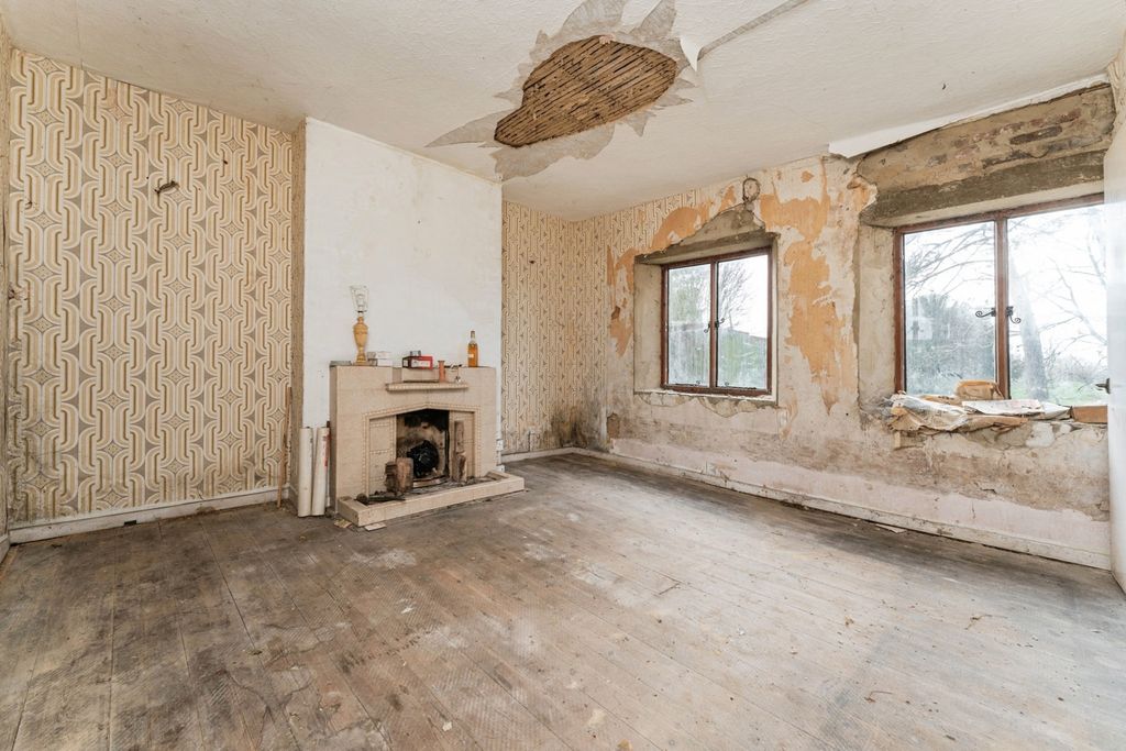 Property photo 3 of 22 Pbox-Img.Jpg