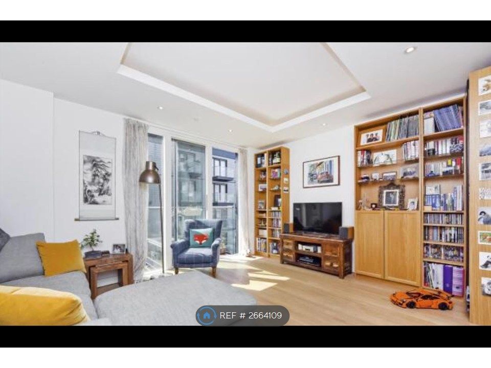 Property photo 2 of 13 Lounge