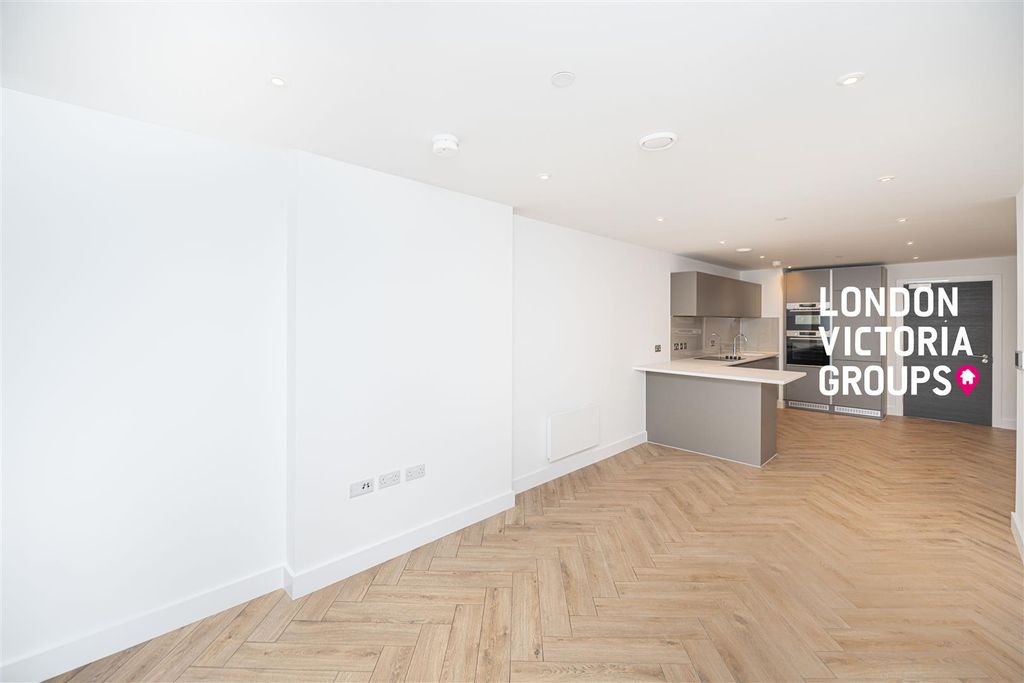 Property photo 1 of 14 1-5528.Jpg