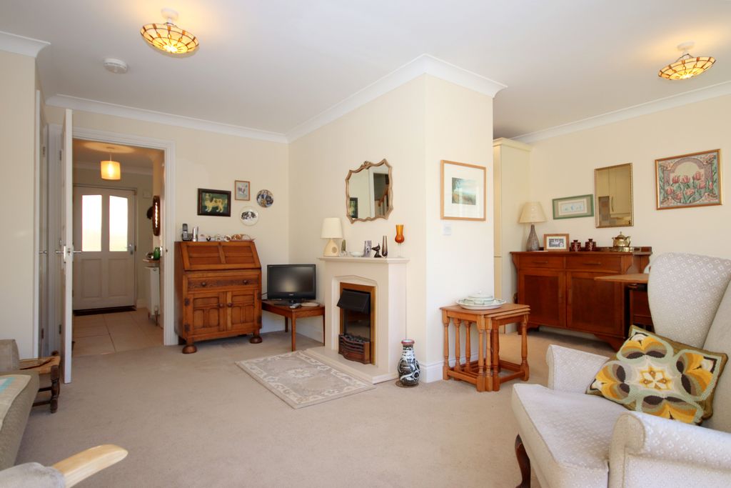 Property photo 3 of 14
