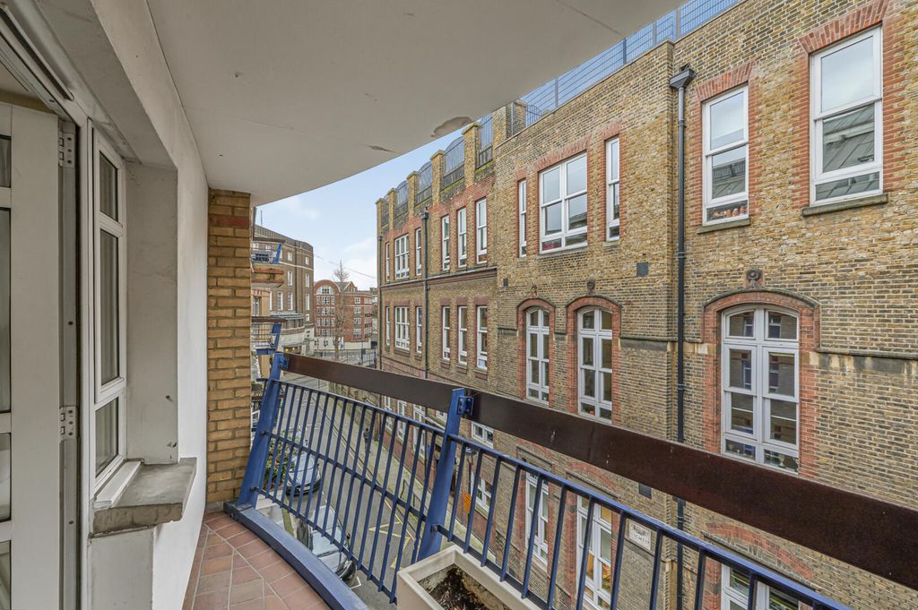 Property photo 2 of 16 Balcony