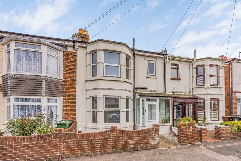 Property photo 1 of 25 3 Hartley Road, Hilsea-Small-Porticomarketing-Sold
