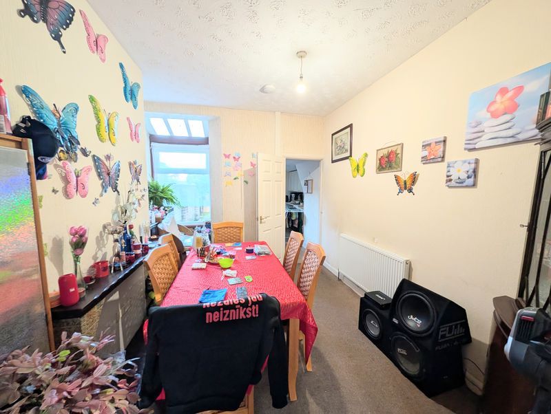 Property photo 3 of 10 Photo 3