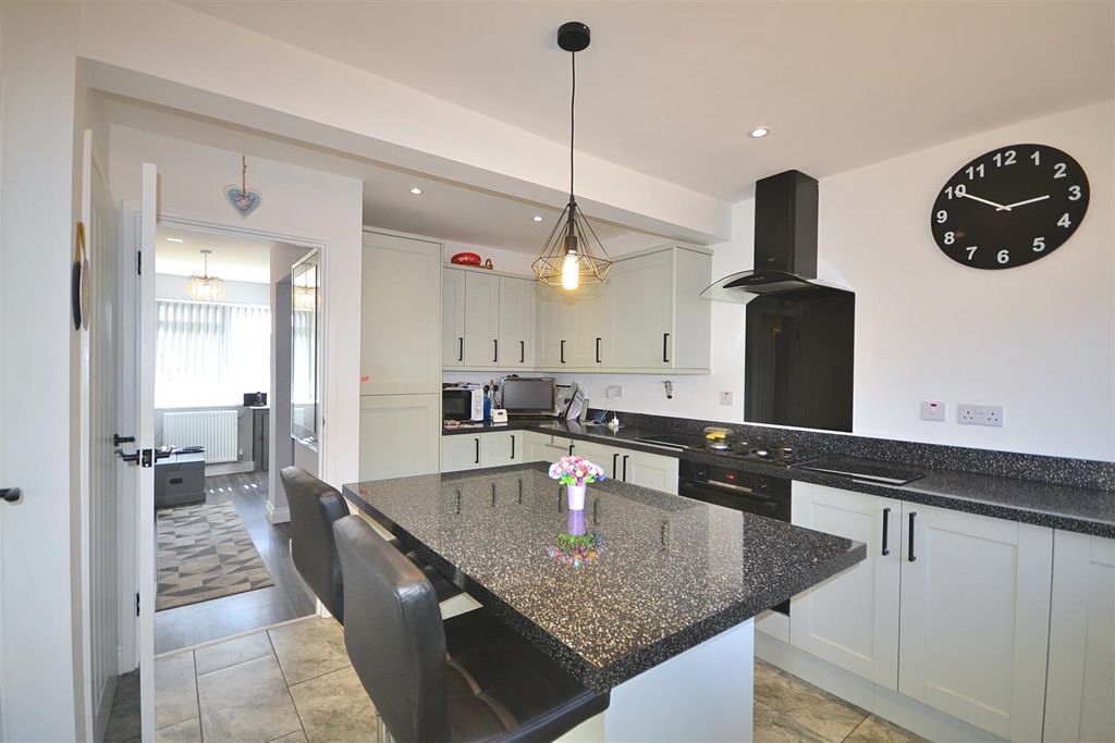 Property photo 2 of 16 26 (5).Png