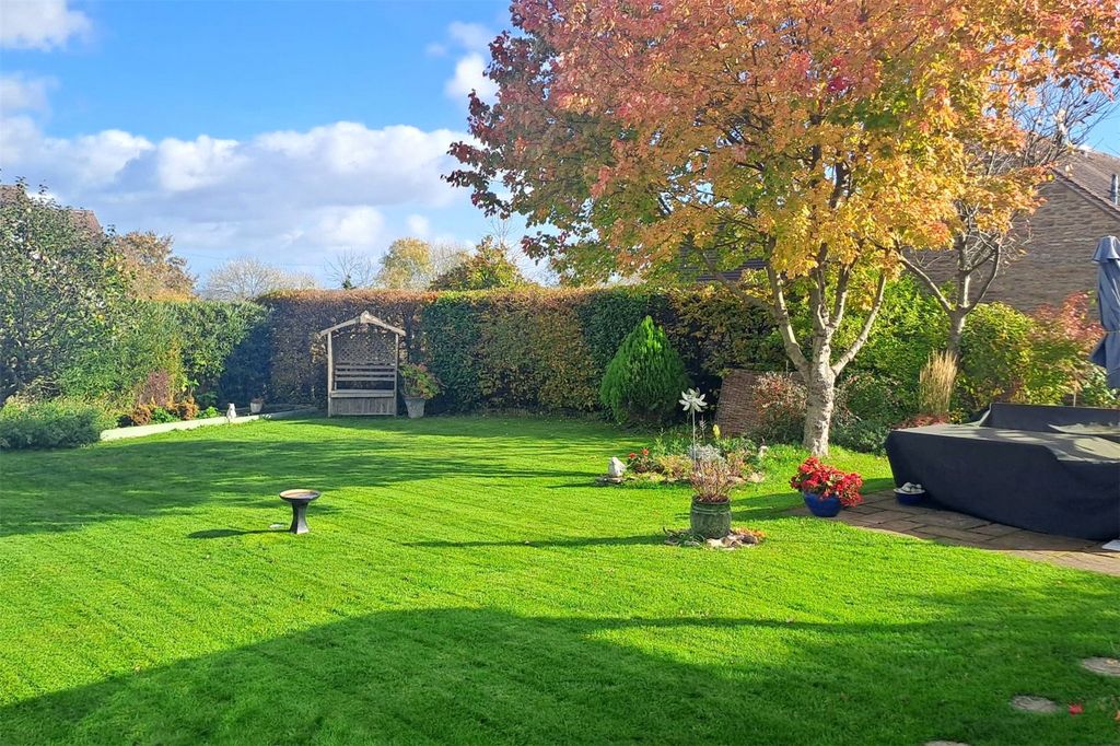 Property photo 2 of 20 Picture No. 04