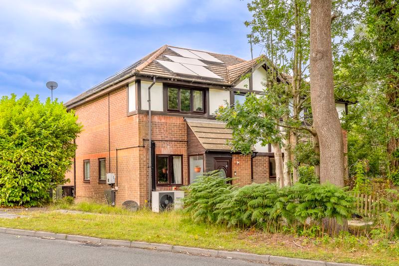 Property photo 1 of 13 Photo 14