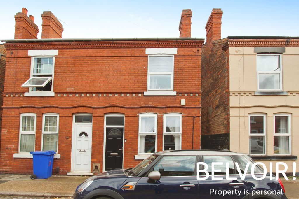 Property photo 1 of 12