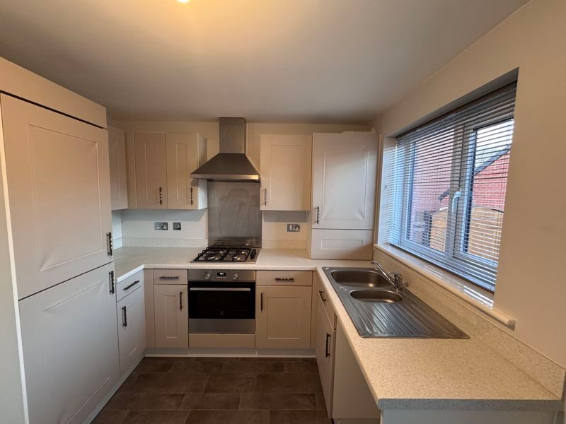 Property photo 3 of 18 Photo 12