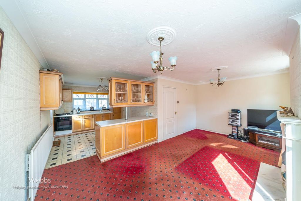 Property photo 3 of 16 Â© Webbs Estate Agents Â© (17 Of 84).Jpg