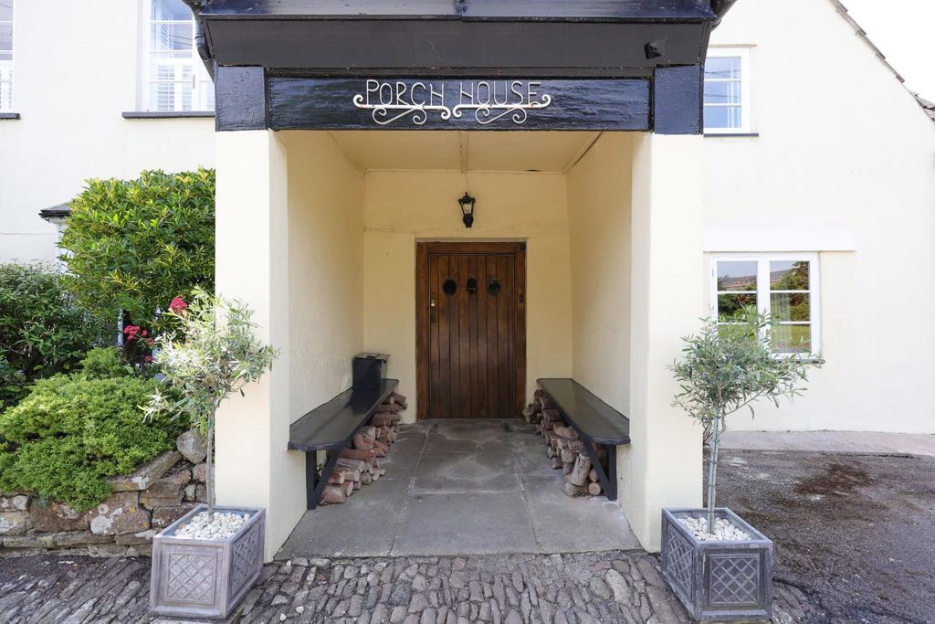 Property photo 2 of 90 Porch House 2.Jpg