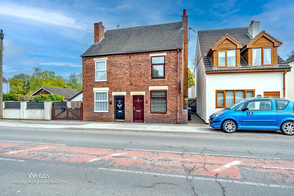 Property photo 2 of 28 Â© Webbs Estate Agents Â© (48 Of 52).Jpg