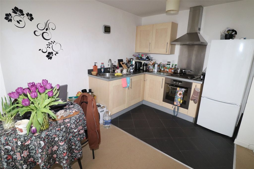 Property photo 3 of 7 Picture No. 09
