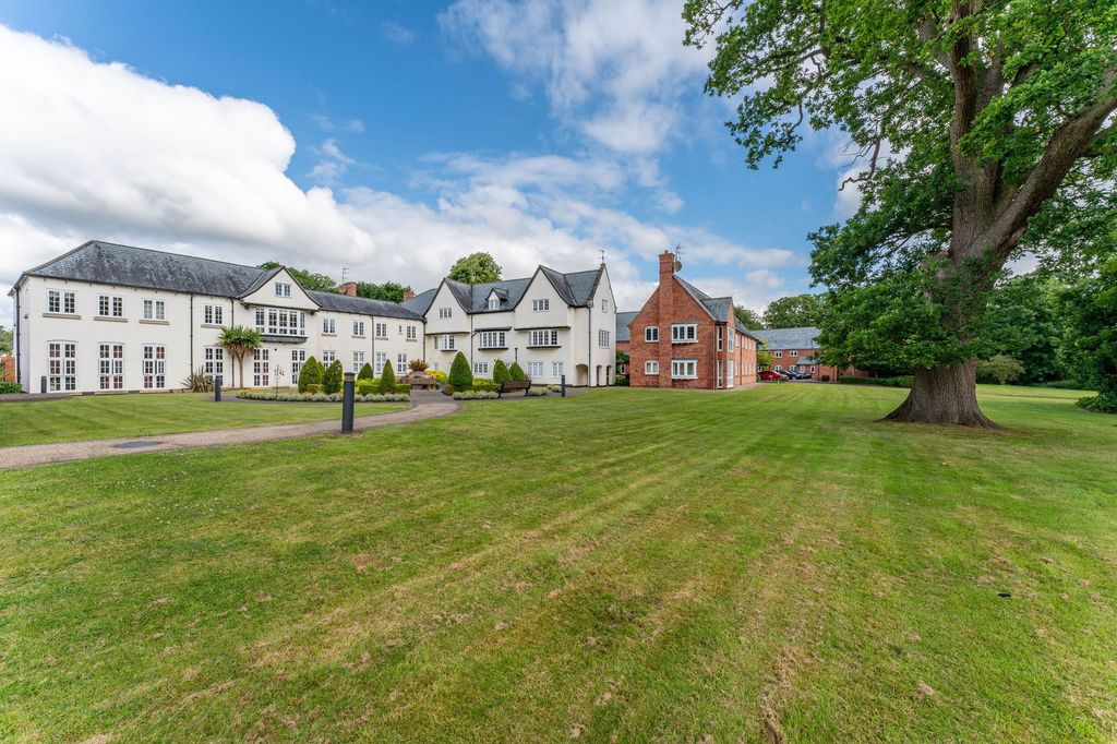 Property photo 1 of 46