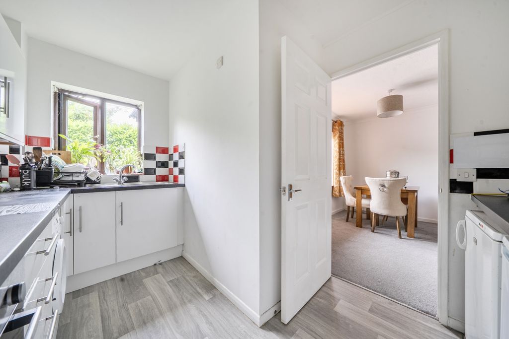Property photo 3 of 9 1471468-10-6A21640d00F02