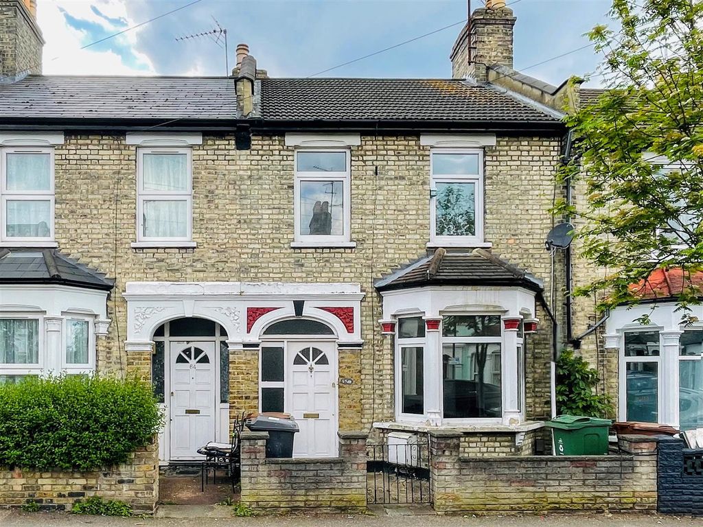 Property photo 1 of 17