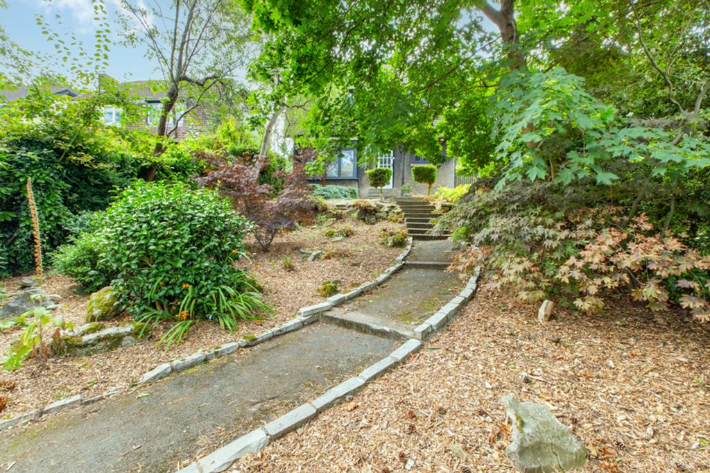 Property photo 1 of 24