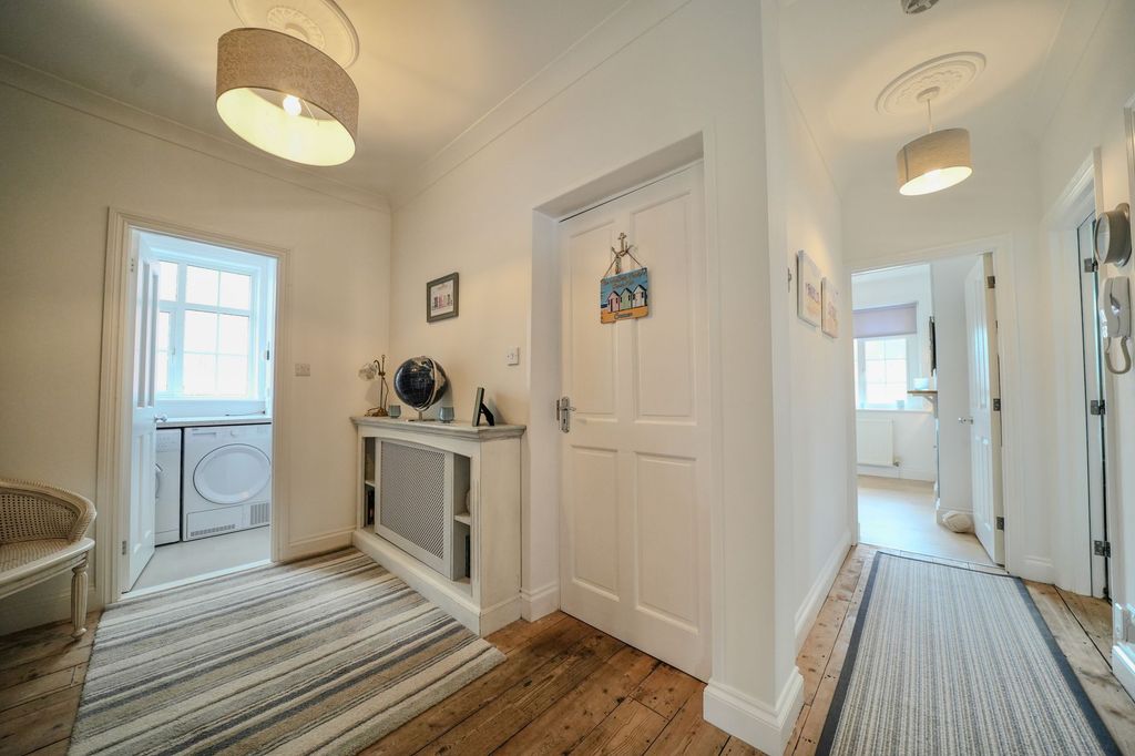 Additional image 24 of 3 bed flat for saleCliff Avenue, Leylands NR27