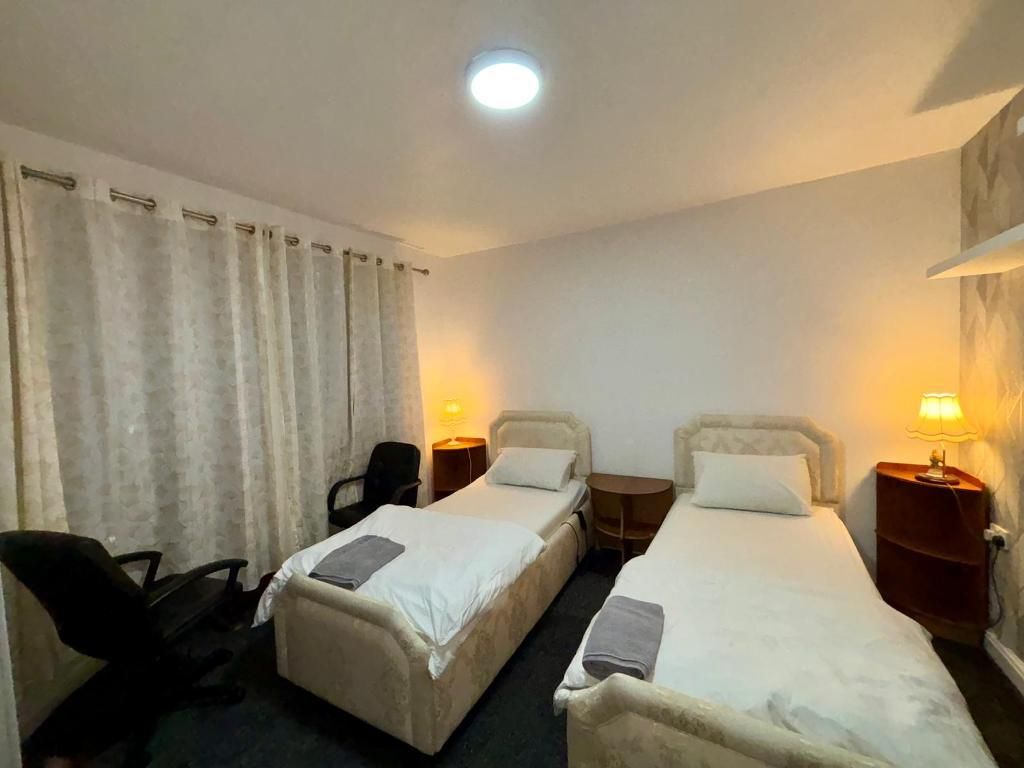 Property photo 3 of 8 Photo 3