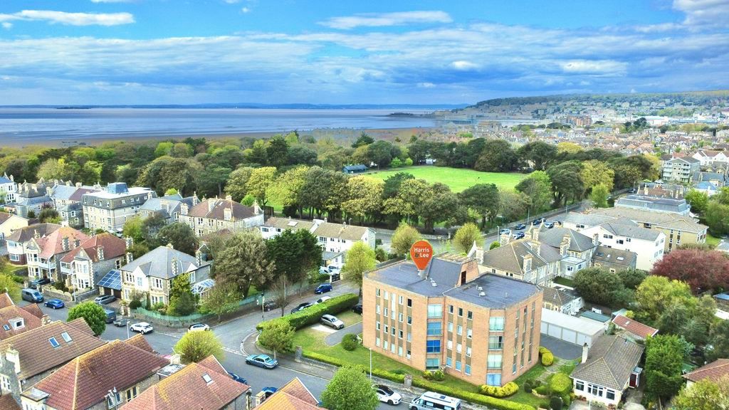 Property photo 2 of 21 Setting