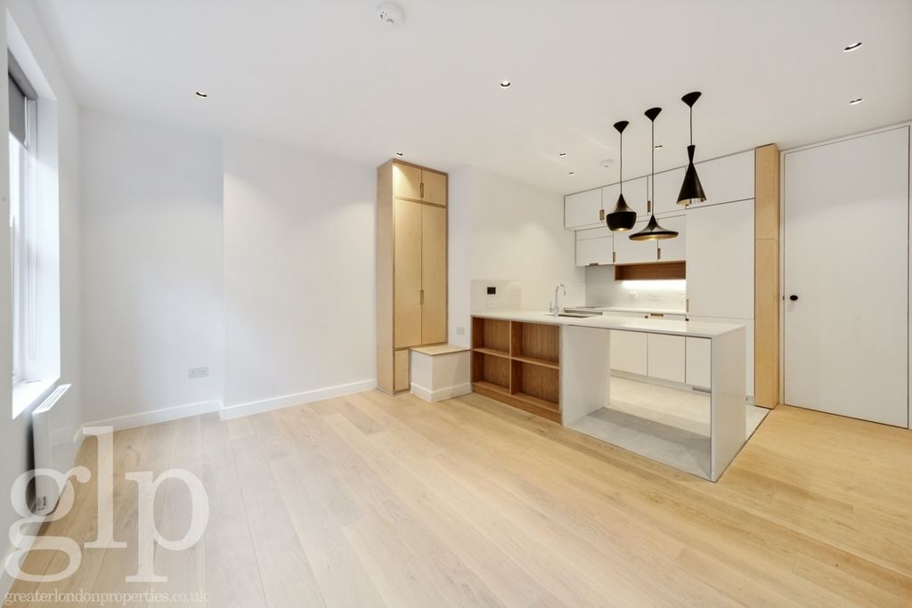 Property photo 1 of 11 2556632