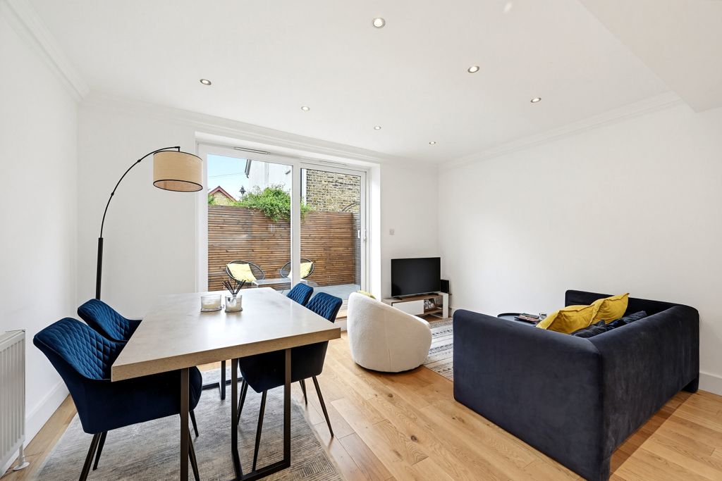 Property photo 2 of 27 Dining Area | Reception