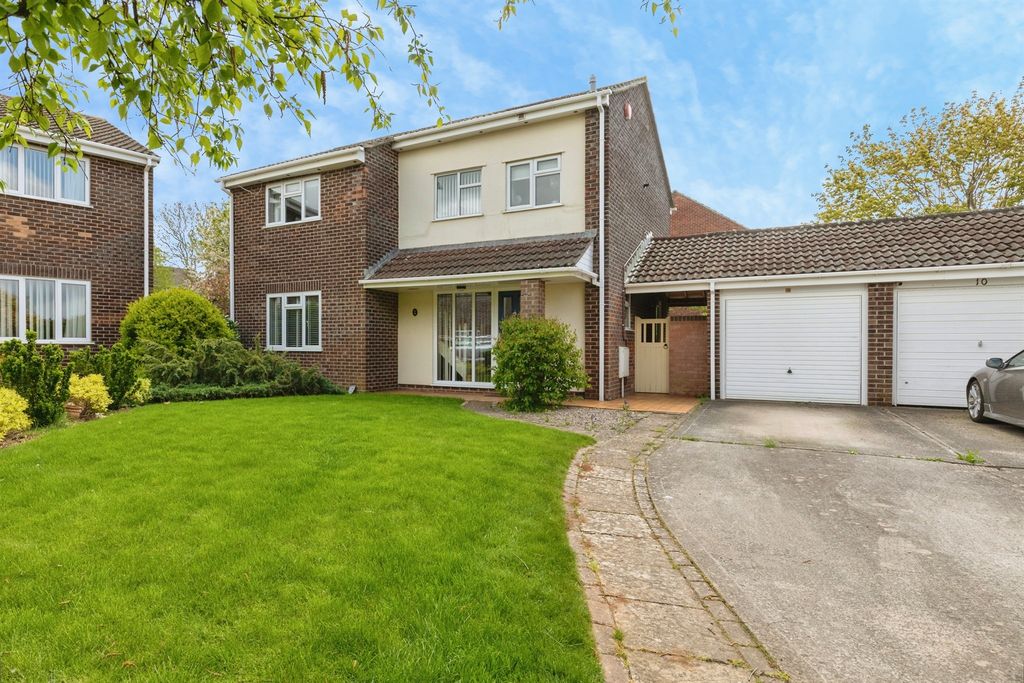 Property photo 1 of 18