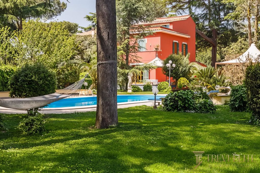 Property photo 1 of 58 Mediterranean Villa With Pool — Appia Antica, Rome