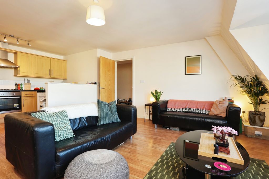 Property photo 3 of 17 Photography