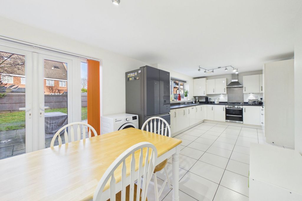 Property photo 1 of 25