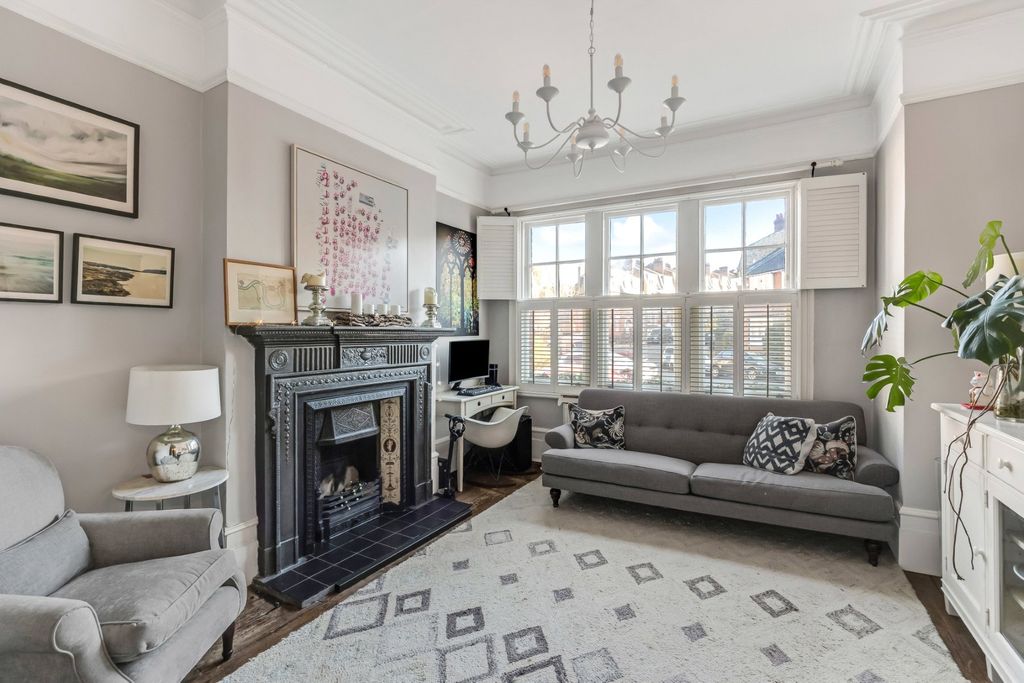 Property photo 3 of 14 Picture No. 11