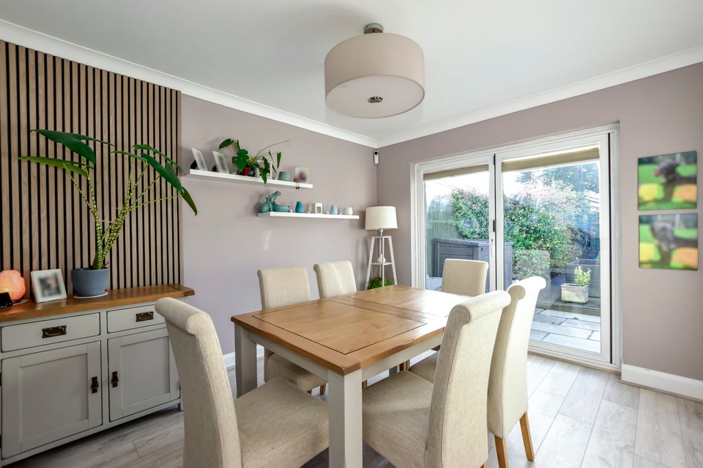 Property photo 3 of 18 Dsc_0201-Dsc_0202