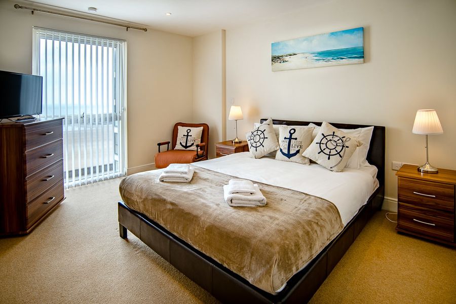 Property photo 3 of 6 Master Bedroom