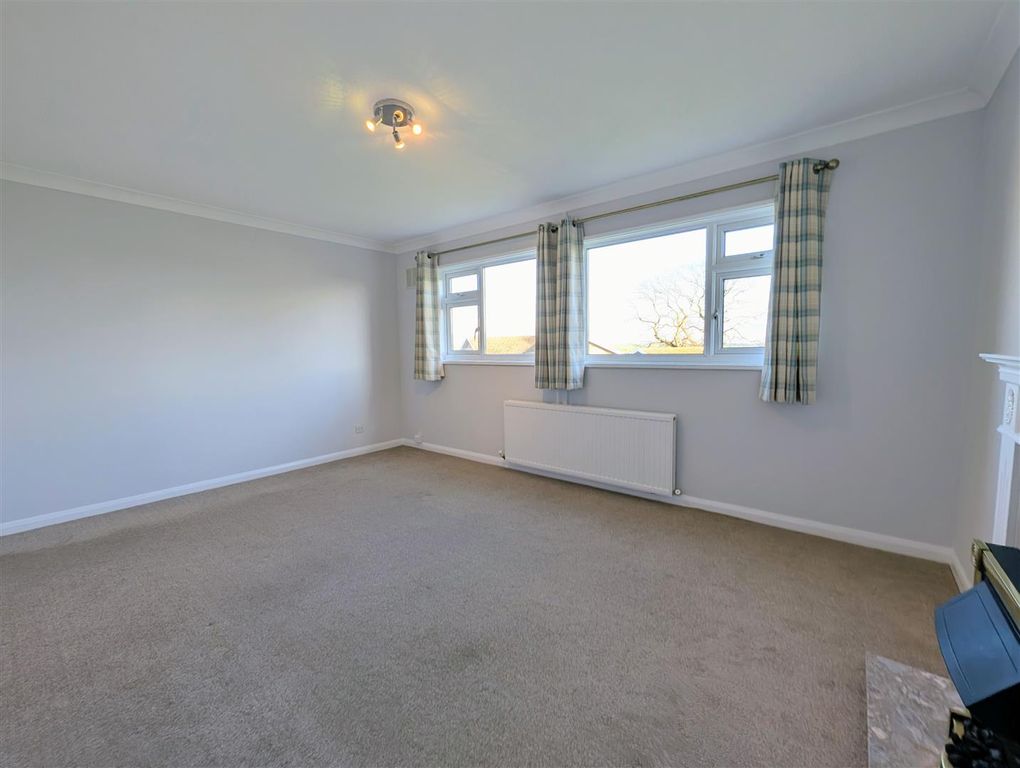 Property photo 3 of 17 Pxl_20260116_141704572~2.Jpg