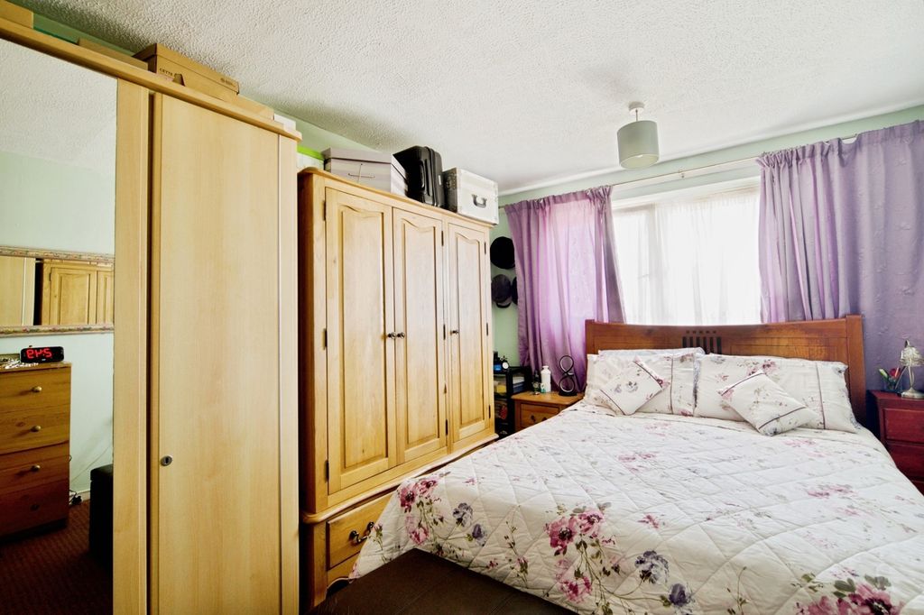 Property photo 3 of 13 Pbox-Img.Jpg
