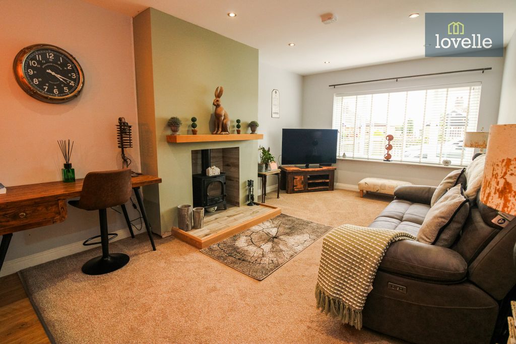 Property photo 3 of 24