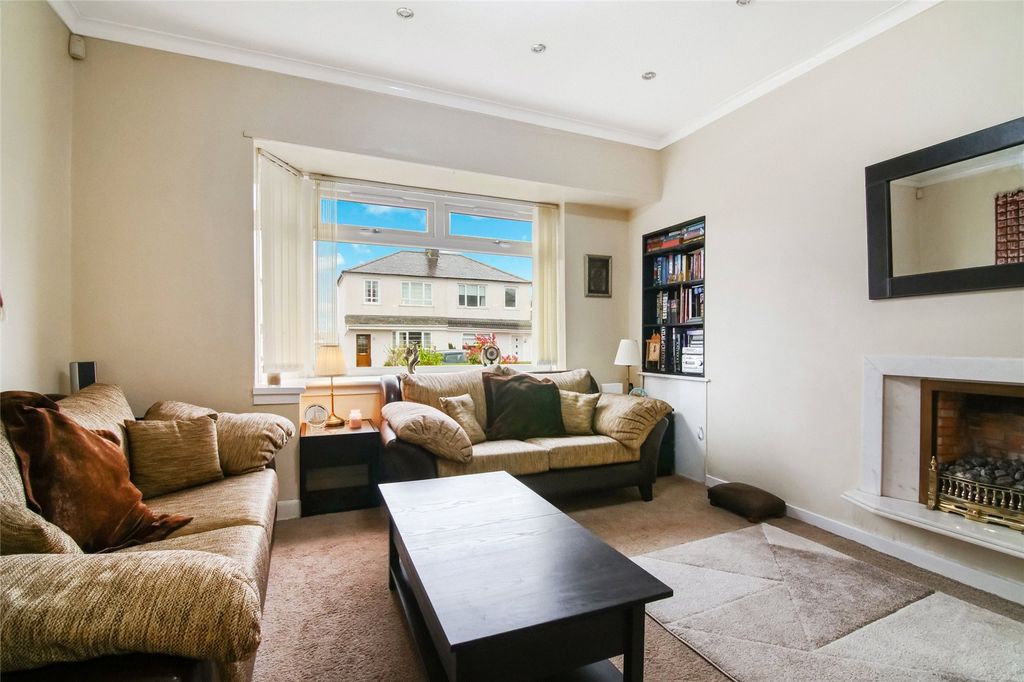 Property photo 2 of 22 Picture No. 04