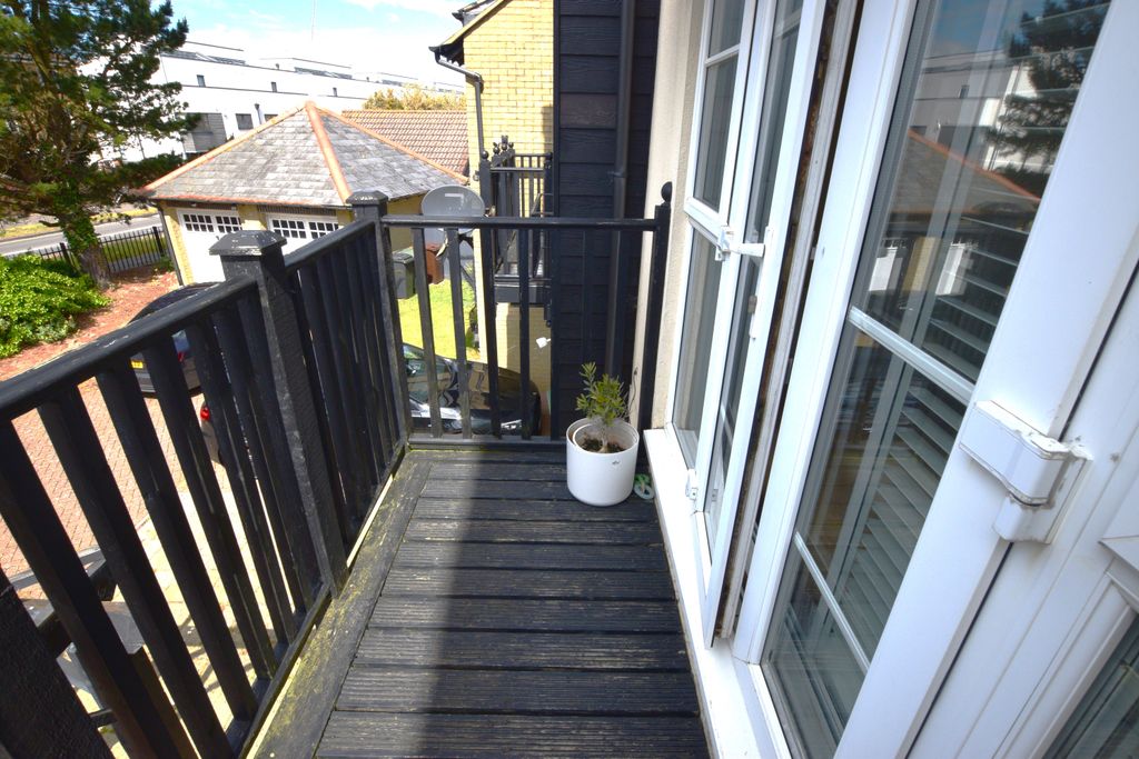 Property photo 2 of 16 Balcony