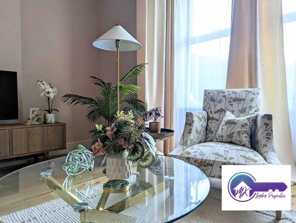 Property photo 3 of 17 Photo 3