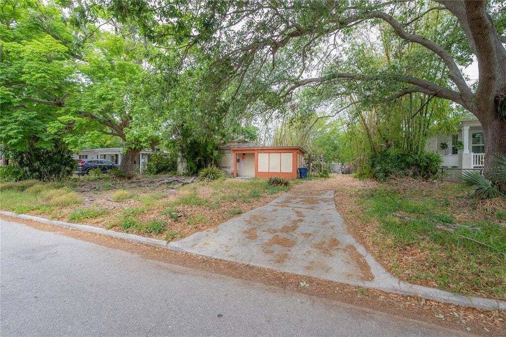 Property photo 1 of 9