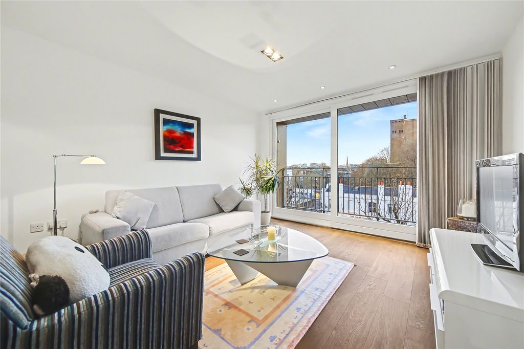 Property photo 2 of 13 Picture No. 91